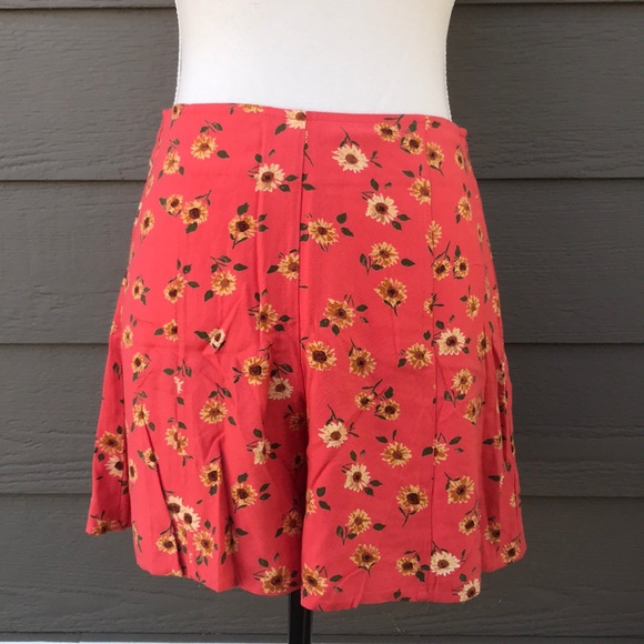 Kimchi Blue Pants - Kimchi Blue Floral Shorts